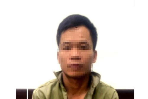 Quên đóng cửa kính ô tô, cô gái bị kẻ gian trộm tài sản