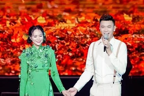 Thanh Hương Bùi hóa nàng thơ bên ca sĩ Lê Việt Anh