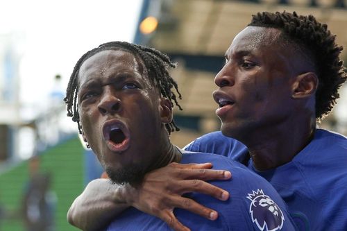 Chelsea và Liverpool chia điểm trong ngày ra quân Premier League