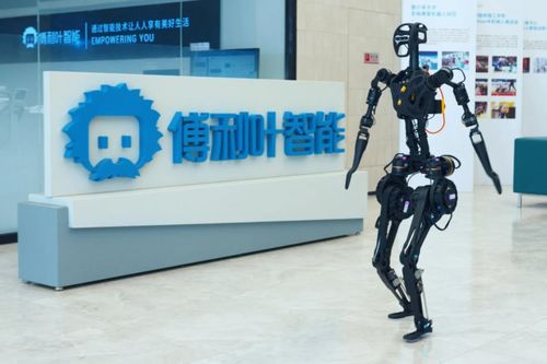 Công ty khởi nghiệp Trung Quốc sản xuất robot hình người với bộ não AI