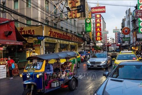 Du khách Âu Mỹ chuộng mùa mưa Thái Lan để trốn nắng nóng