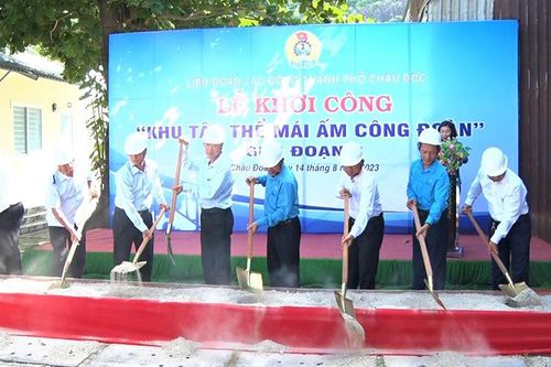 Liên đoàn Lao động TP. Châu Đốc khởi công 'Khu tập thể Mái ấm Công đoàn' giai đoạn 2
