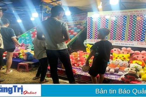 Không còn tình trạng chơi bầu cua ăn tiền trước Trung tâm Hành hương Đức mẹ La Vang