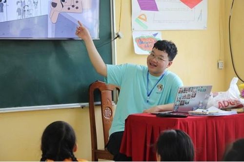 Đem Tiếng Anh đến với học sinh vùng cao của Câu lạc bộ Tiếng Anh trường THPT Chuyên Hà Nội - Amsterdam