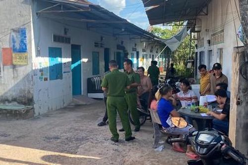 Công an tỉnh Bình Phước điều tra vụ 1 người chết bên cạnh có con dao