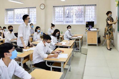 Môn tin học có tỷ lệ học sinh lớp 10 chọn học nhiều thứ hai sau vật lý