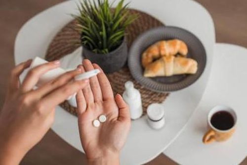 Những thuốc bắt buộc phải ăn no mới được uống