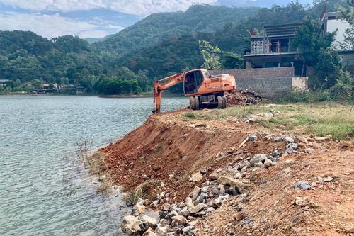 Bài 2: Buông lỏng quản lý đất rừng, hàng loạt cán bộ bị xử lý