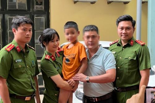 Chủ tịch Hà Nội khen thưởng các đơn vị giải cứu bé trai bị bắt cóc