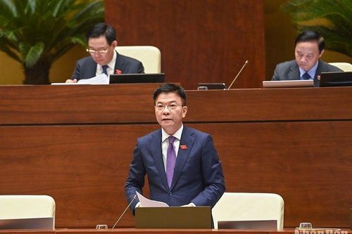 Chống tham nhũng, tiêu cực, lợi ích nhóm trong xây dựng văn bản