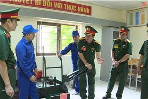 Trường Sĩ quan Chính trị nâng cao hiệu quả thực hiện Cuộc vận động 50