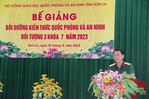 Sơn La: Bế giảng lớp bồi dưỡng kiến thức quốc phòng, an ninh đối tượng 3 năm 2023