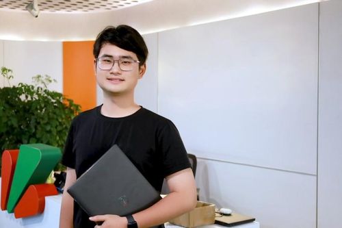Nam sinh 19 tuổi có báo cáo khoa học đăng trên tạp chí quốc tế