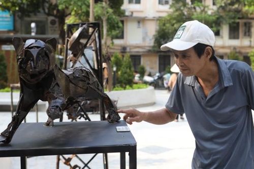 Những mảnh 'sắt vụn' biến hóa thành các tác phẩm nghệ thuật ấn tượng