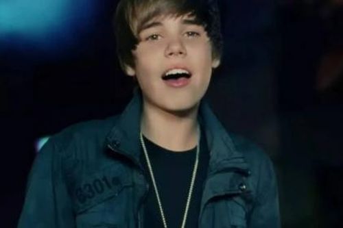Bản hit 'Baby' của Justin Bieber cán mốc 3 tỷ lượt xem