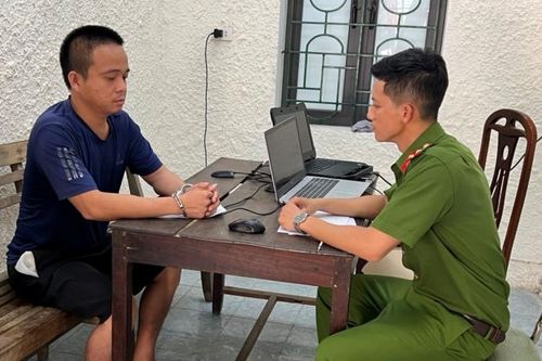 Mang dao đến nhà 'tình địch' rồi chém hai phụ nữ