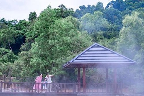 Suối khoáng nóng nào có độ sôi kỷ lục Việt Nam?