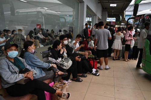 Cao điểm dịp lễ Quốc khánh 2/9, tàu xe tăng chuyến phục vụ khách