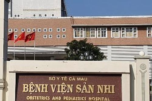 Vụ cha định đặt thi thể con vào thùng xốp: Bệnh viện ở Cà Mau báo cáo gì?