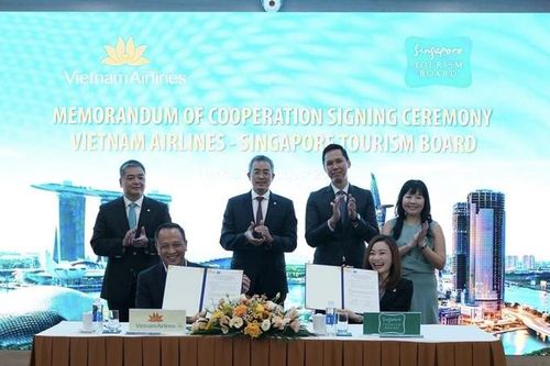 Vietnam Airlines và Tổng cục Du lịch Singapore ký kết hợp tác phát triển du lịch