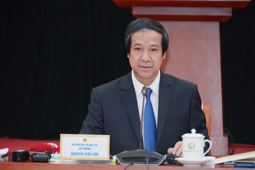 Bộ trưởng Bộ GD-ĐT giải đáp hàng loạt vấn đề nóng của giáo viên