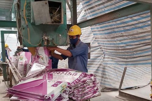 Tránh gây 'bảo hộ ngược', kiến nghị thu hẹp đối tượng không chịu thuế GTGT