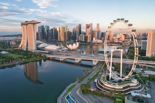 Vietnam Airlines ký kết hợp tác với Tổng cục Du lịch Quốc gia Singapore