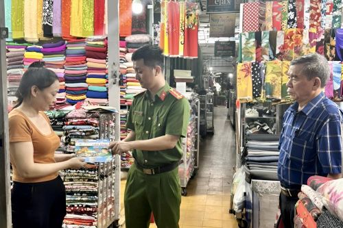 Tuyên truyền phòng cháy cho 7 chợ có nguy cơ cháy cao ở TP.Biên Hòa