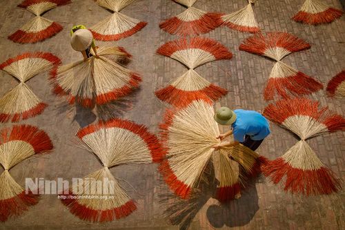 Nắng gọi làng nghề