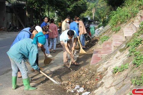 Mường Khoa nâng cao chất lượng tiêu chí môi trường