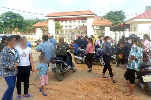 Phú Thọ: Hiệu trưởng Trường Tiểu học Văn Luông (Tân Sơn) viết đơn xin từ chức