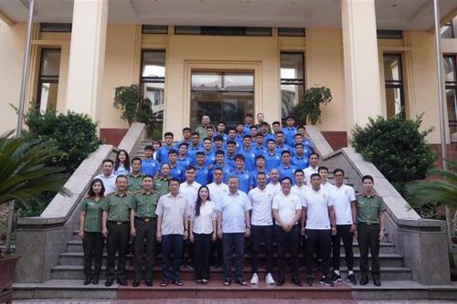 Bộ trưởng Tô Lâm gặp mặt Câu lạc bộ bóng đá PVF - Công an nhân dân
