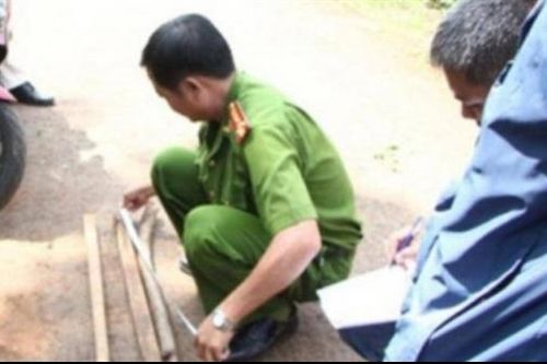 Bị đánh tử vong khi dẫn con đi chơi