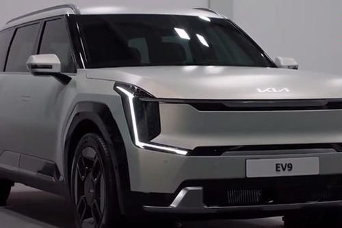 Gọi sửa chữa hơn 8.000 xe KIA EV9