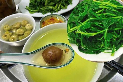 Luộc rau muống cho quả sấu trước hay sau mới đúng?
