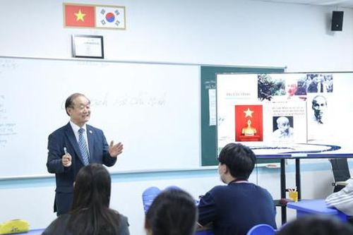Lan tỏa tư tưởng Hồ Chí Minh đến nhân dân Hàn Quốc