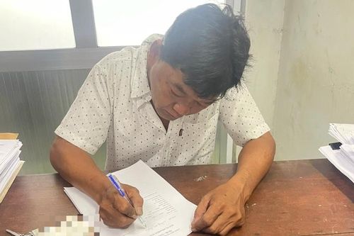 Gã đàn ông khỏe mạnh chuyên đi lừa cướp của người tàn tật bán vé số