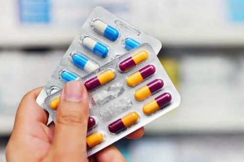 Tổn thương thận do tự ý điều trị nhiễm khuẩn tiết niệu tại nhà