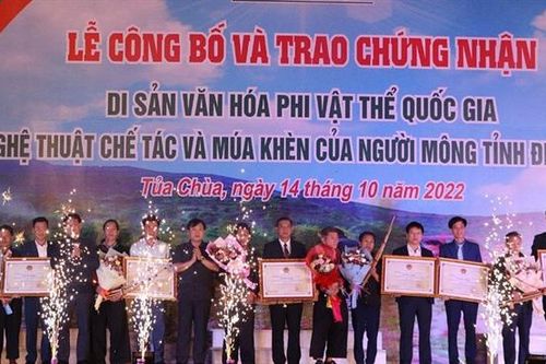 Bảo tồn và phát huy nghề chế tác khèn Mông ở Tủa Chùa