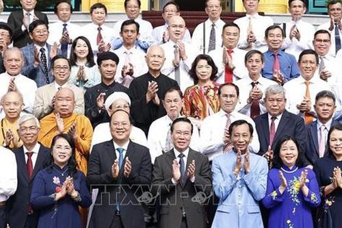Chủ tịch nước tiếp đại biểu các tôn giáo, nhân sĩ, trí thức tiêu biểu TPHCM
