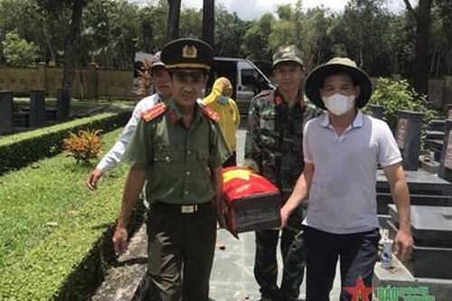 Di dời hài cốt liệt sĩ Nguyễn Văn On về Nghĩa trang Liệt sĩ huyện Củ Chi