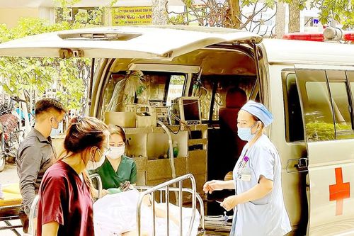 Loạn giá vận chuyển cấp cứu
