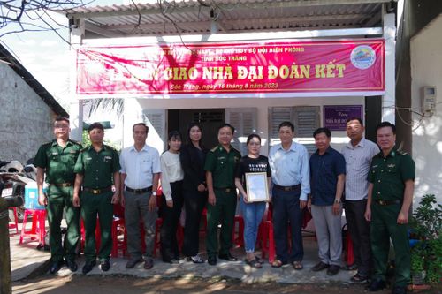 BĐBP Sóc Trăng bàn giao nhà Đại đoàn kết cho người nghèo khu vực biên giới biển