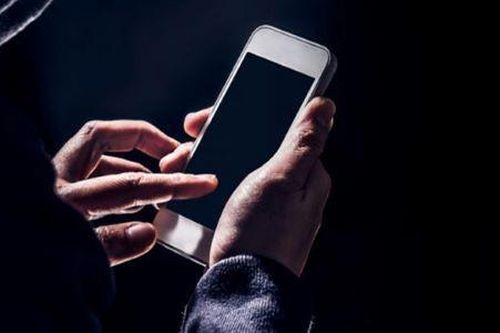 Bắt đối tượng sử dụng hình ảnh nhạy cảm để đe dọa, tống tiền phụ nữ