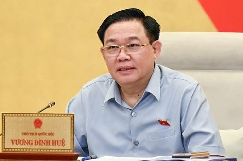 Làm nổi bật tính dân chủ, xây dựng và khoa học của hoạt động giám sát, phản biện
