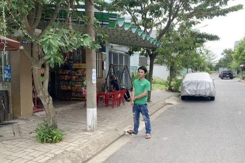 Siêng ăn lười làm, cặp vợ chồng 'đồng lòng' đi... trộm cắp