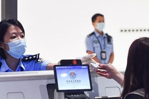 Ba nước vẫn bắt buộc du khách xét nghiệm COVID-19 khi nhập cảnh