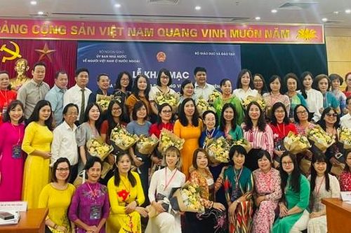 Khai mạc khóa tập huấn giảng dạy tiếng Việt cho giáo viên người Việt Nam ở nước ngoài