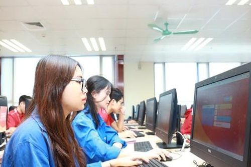 10 thí sinh và 4 đội tuyển thi chung kết Ánh sáng soi đường năm 2023