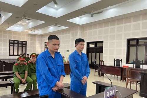 'Nổ' quen nhiều lãnh đạo để lừa đảo chiếm đoạt tài sản
